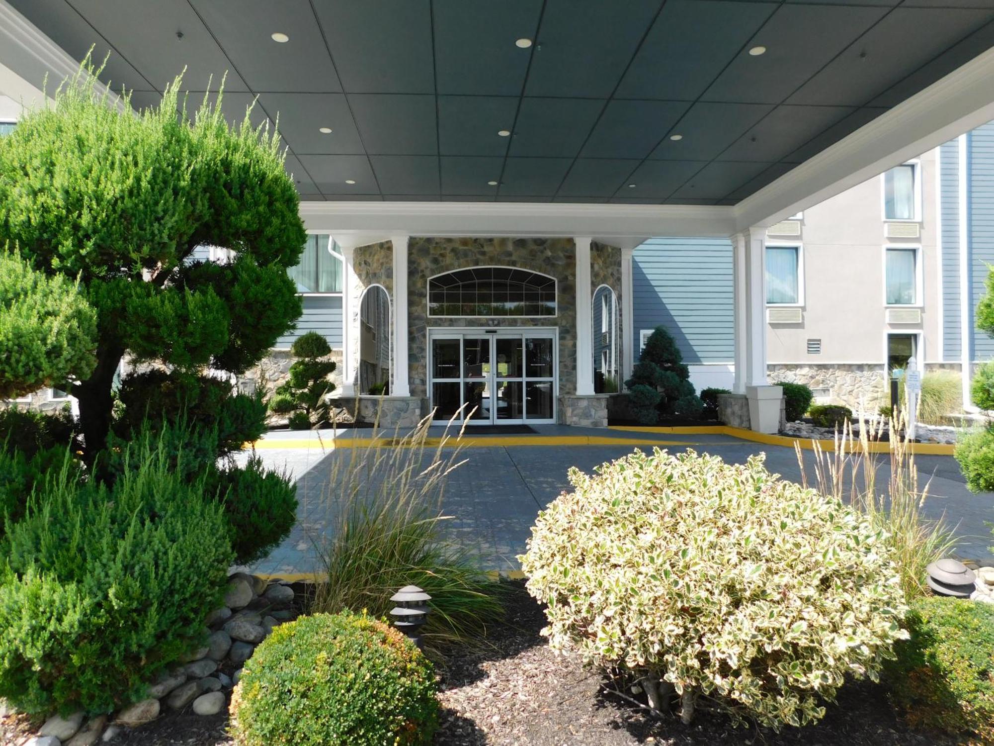 Comfort Inn & Suites Glen Mills - West Chester מראה חיצוני תמונה