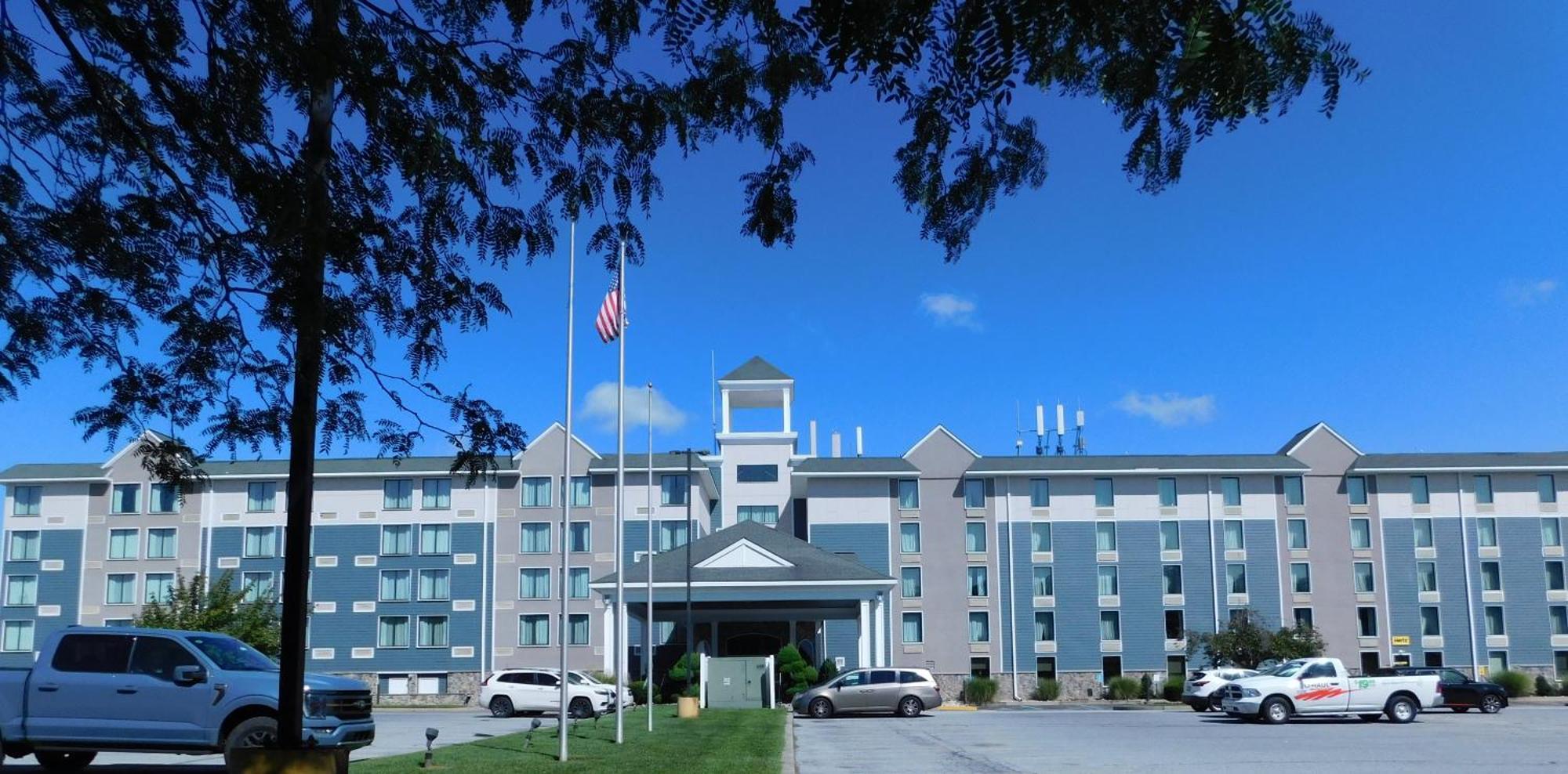 Comfort Inn & Suites Glen Mills - West Chester מראה חיצוני תמונה