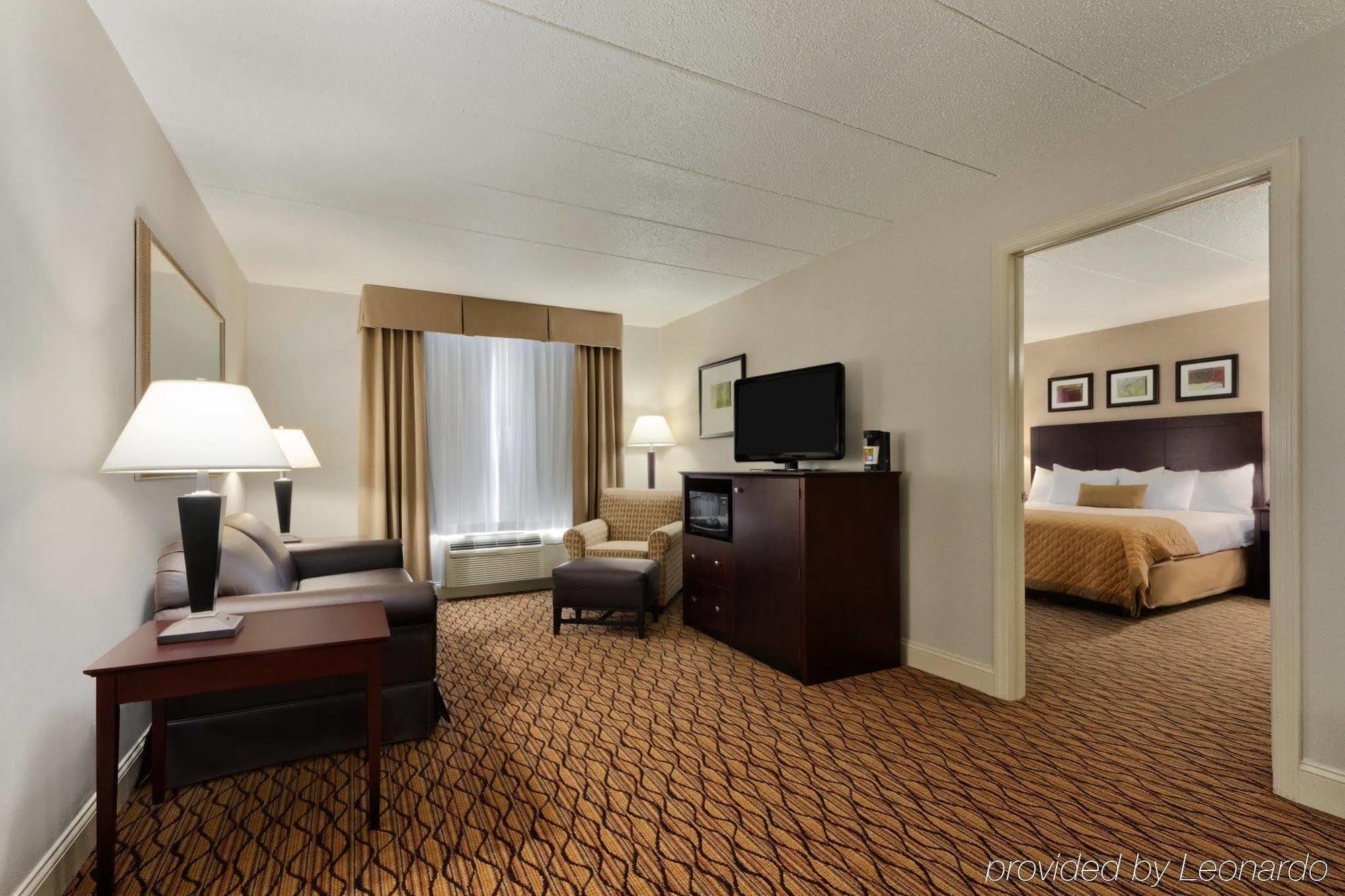 Comfort Inn & Suites Glen Mills - West Chester מראה חיצוני תמונה